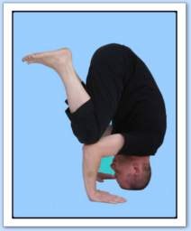 yoga posture corbeau